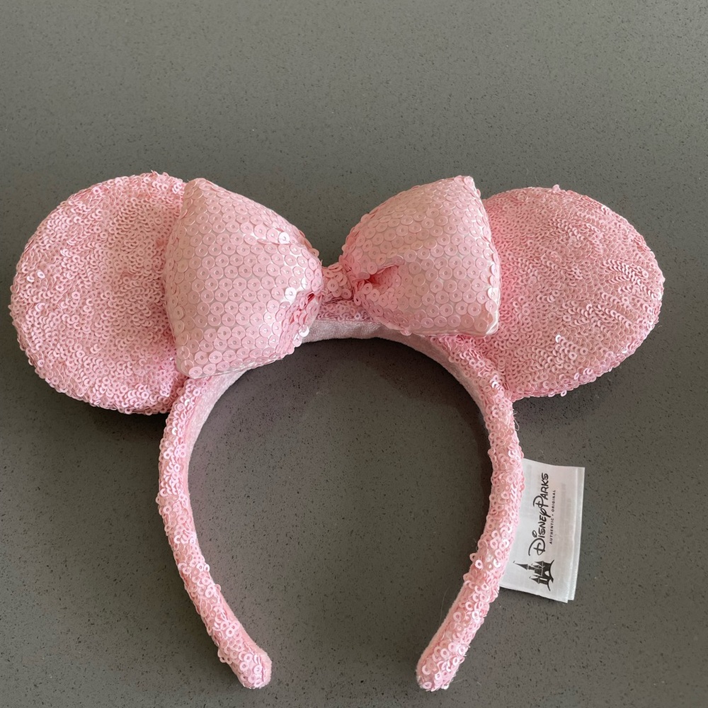 Baby light pink sequin Minnie Mouse ears headband Disneyland